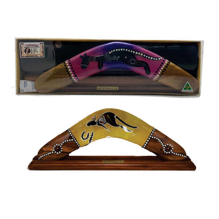 Boxed 14 Inch Resined Detailed Animal Boomerang with Stand 3 BXBOAR 14 Boxed 14 Inch Animal Resin Boomerang