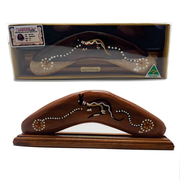 Boxed 10 Inch Traditional Boomerang with Stand 3 BXTRBO 10 Boxed 10 Inch Traditional Boomerang